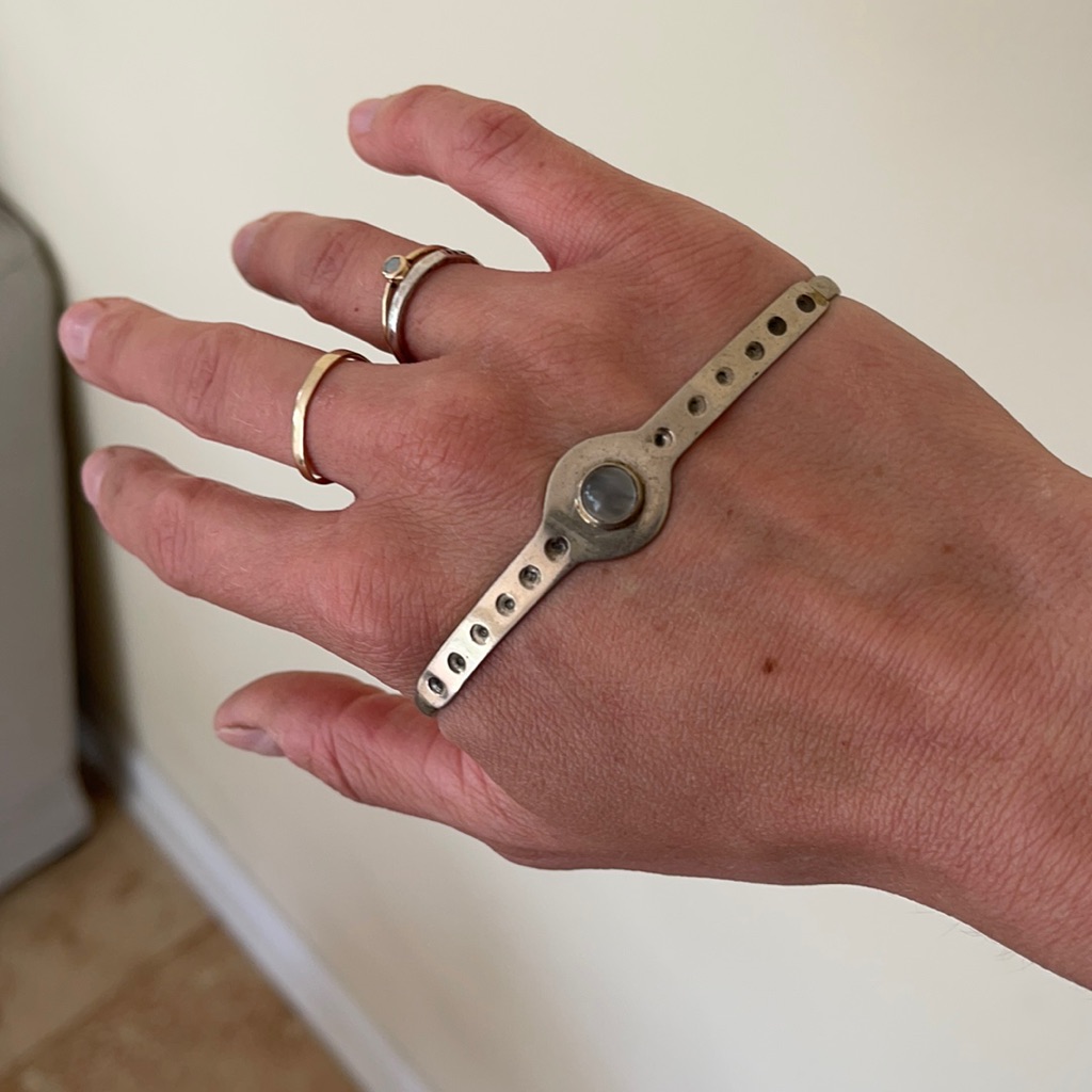 Hand Cuff